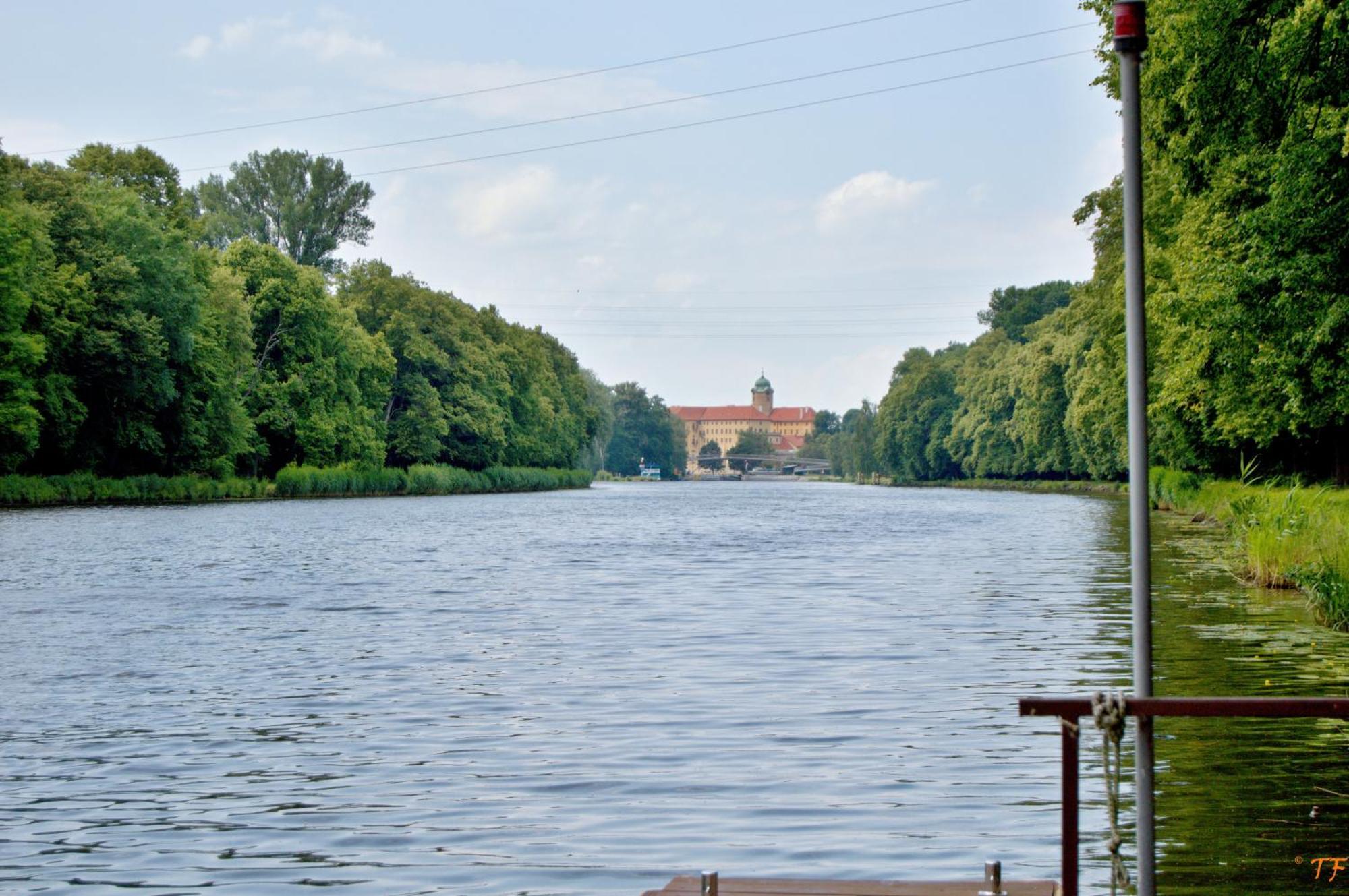 Penzion Labska Marina Podebrady Bagian luar foto